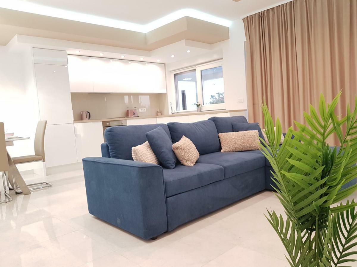 Villas Sabun - Modern House With Heated Pool Privlaka  Bagian luar foto